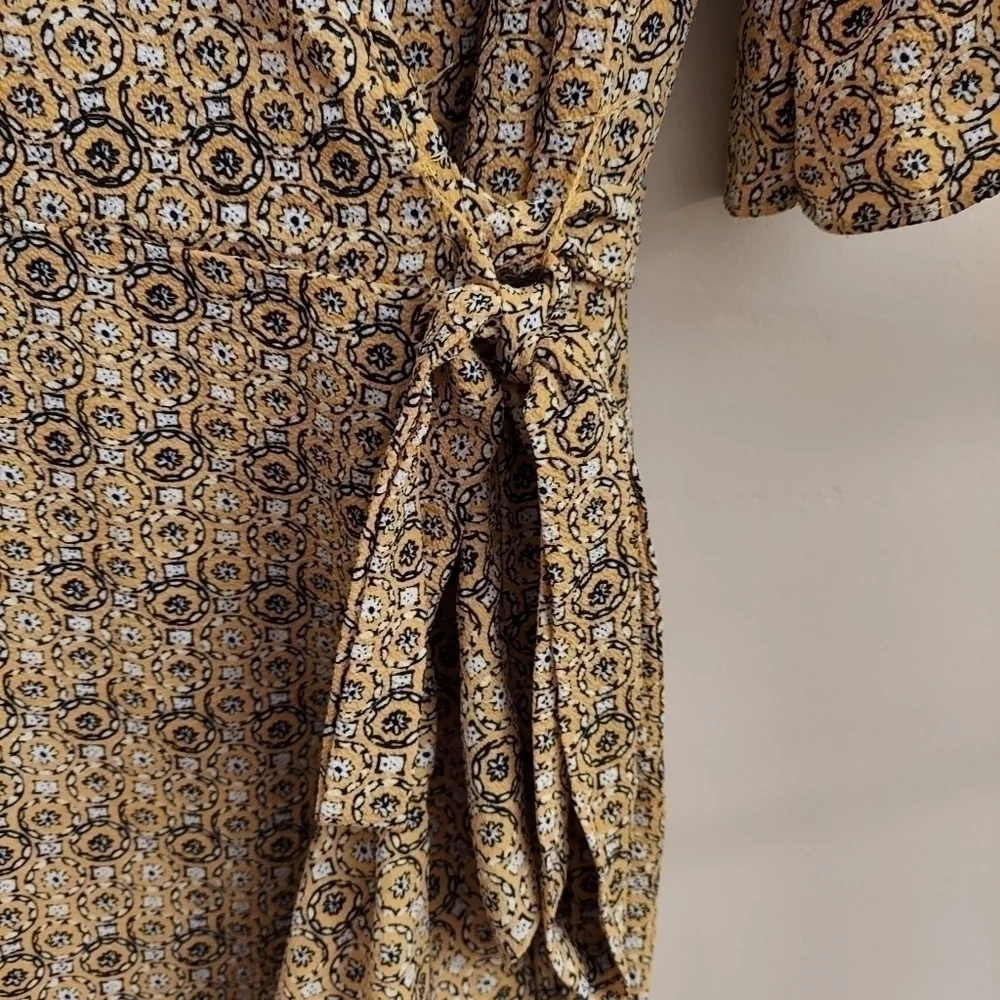 MAX STUDIO Ruffled Hi/Lo Yellow Floral Crepe Wrap Dress - Picture 11 of 15